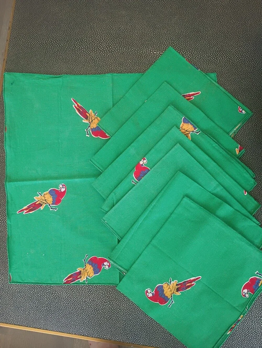 8 Vintage Green Parrot Print Fabric Party Napkins